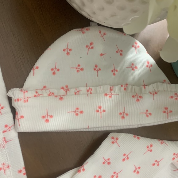 Carters Little People 3pc set - Picture 5 of 7